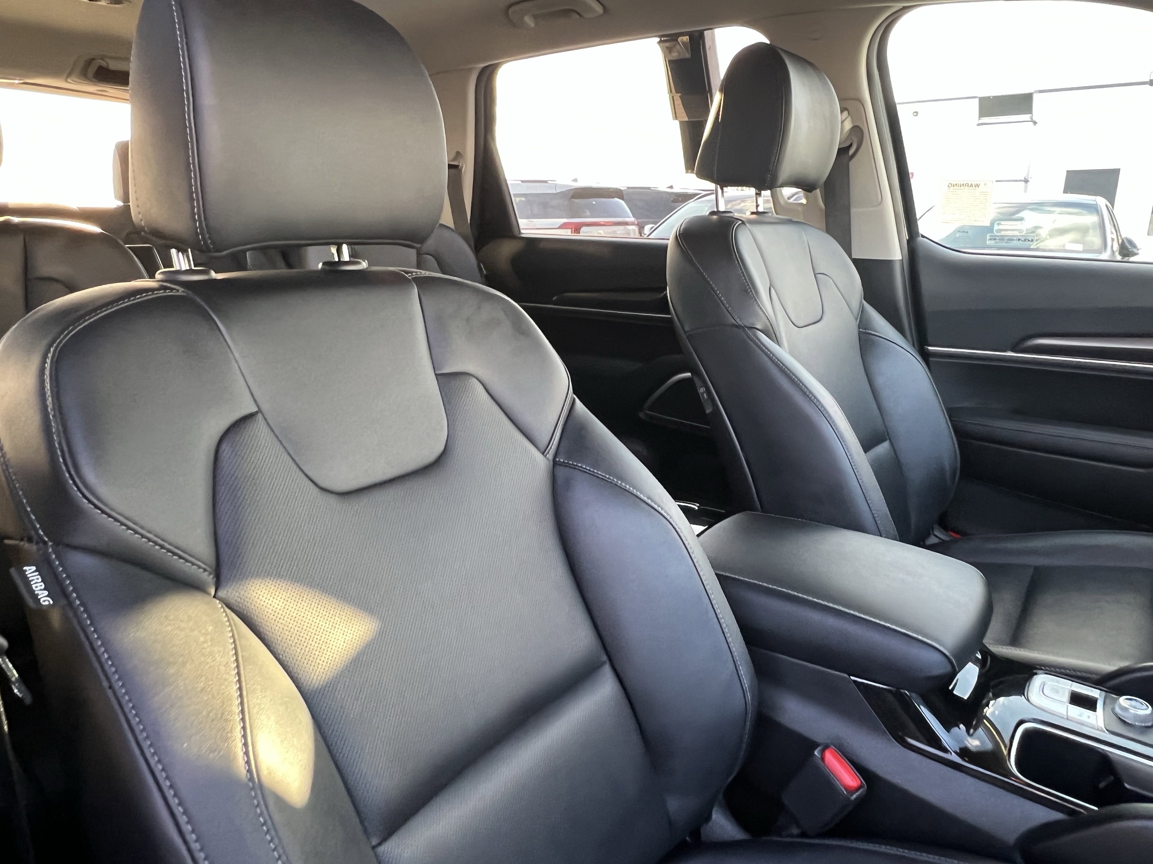 Certified 2023 Kia Telluride S image 14