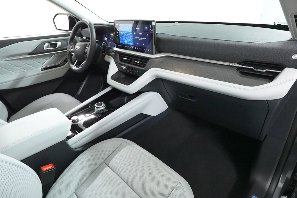 New 2026 Ford Explorer Platinum image 33