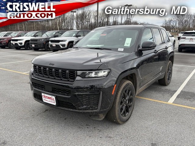 New 2026 Jeep Grand Cherokee Laredo image 1