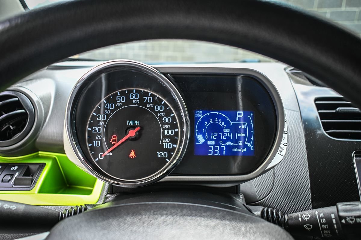 Used 2014 Chevrolet Spark LT FWD image 10