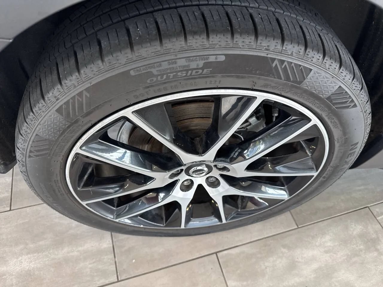 Used 2020 Volvo V90 T6 Cross Country AWD/4WD image 14