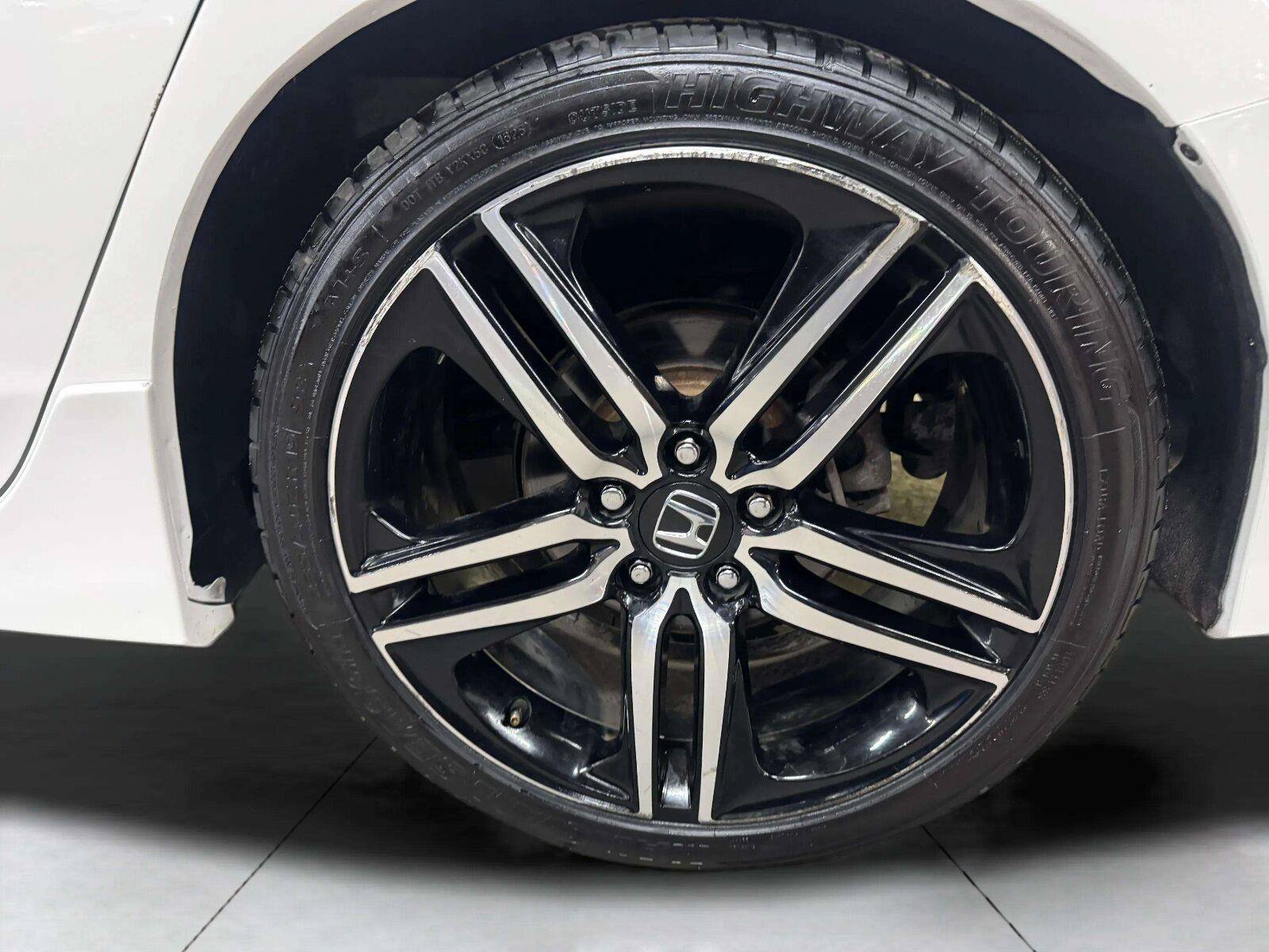 Used 2017 Honda Accord Sport Special Edition image 40