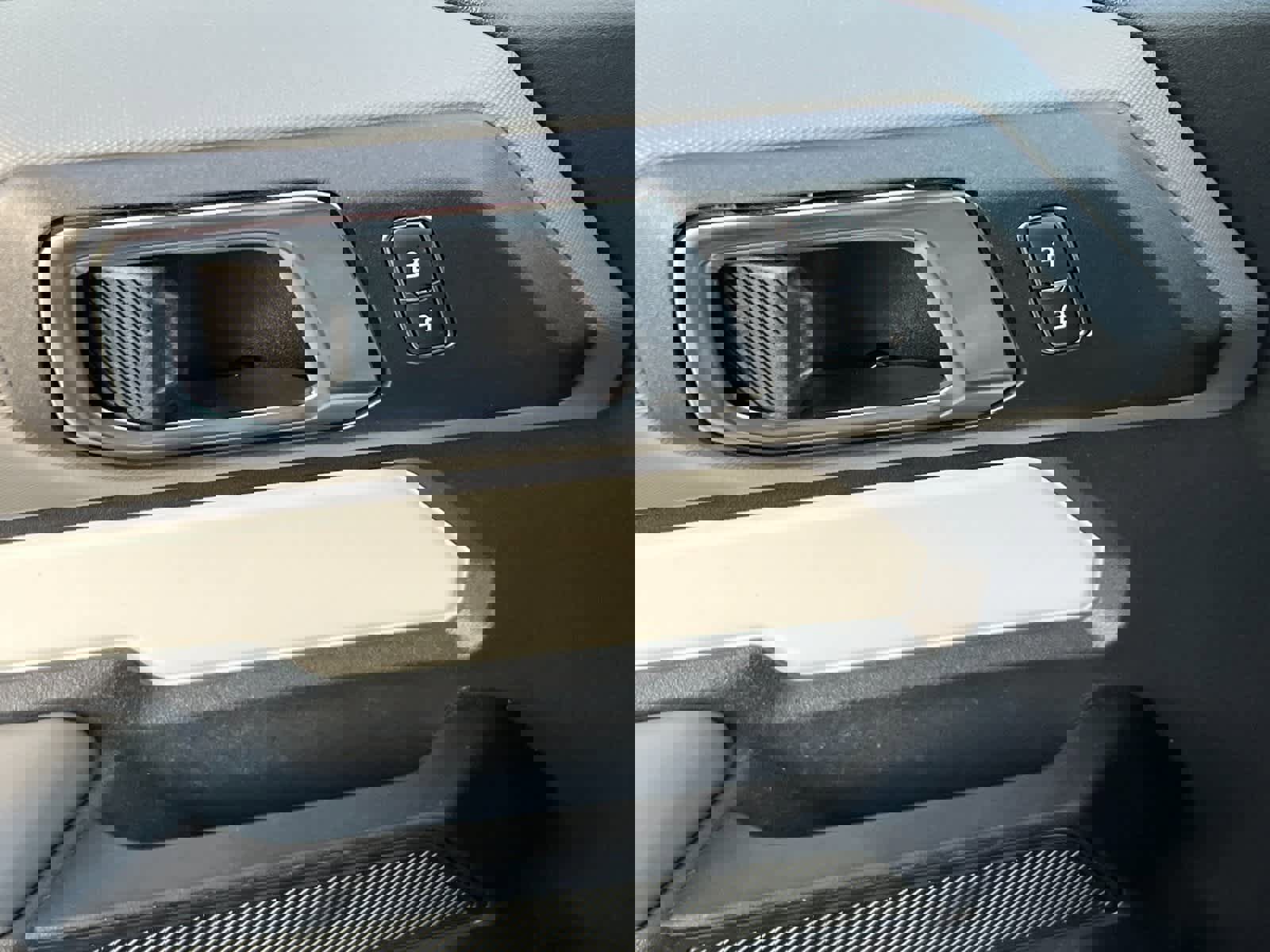 Used 2022 Ford Bronco Base w/ Sasquatch Package image 14