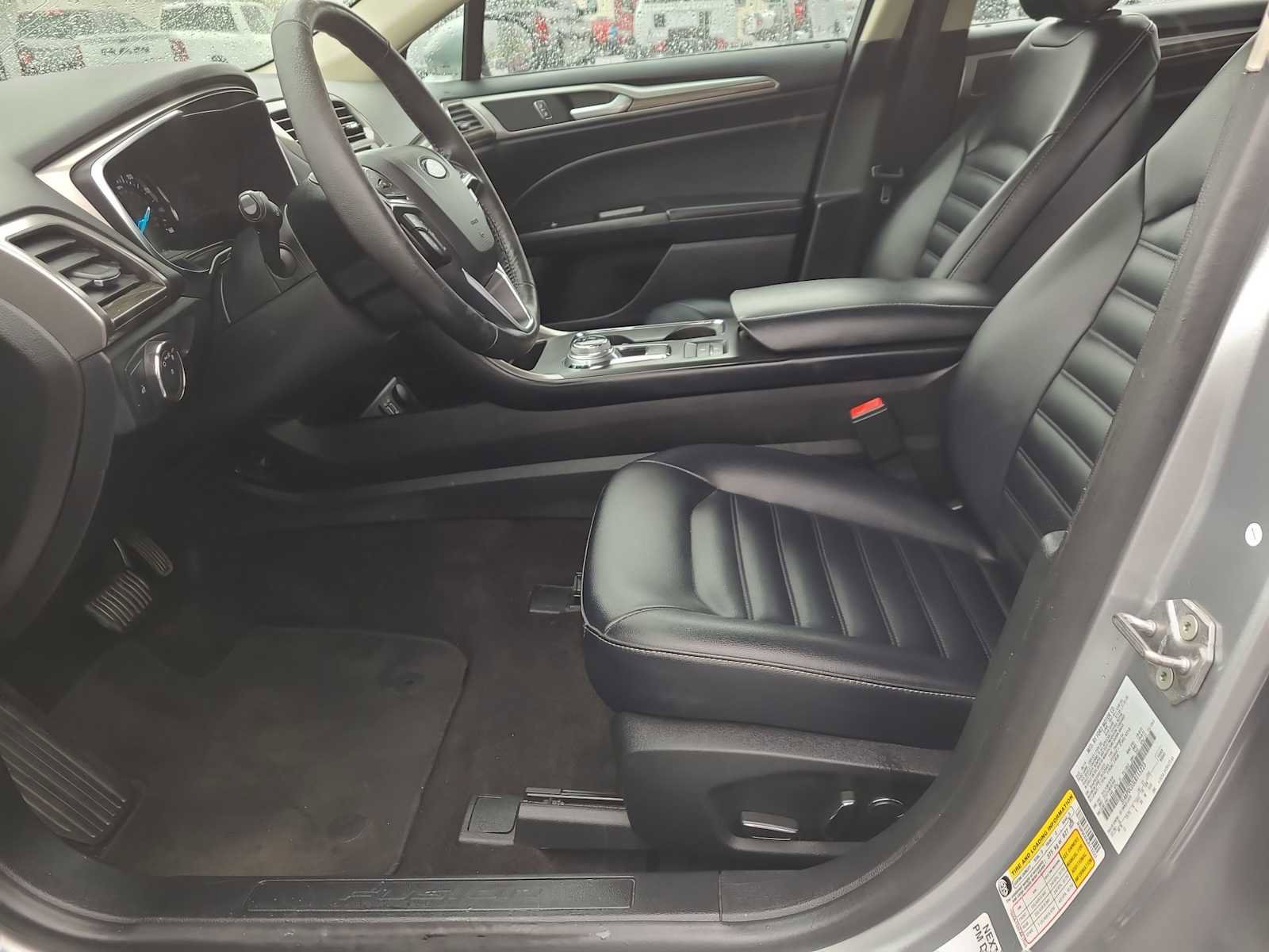 Used 2020 Ford Fusion SEL image 19