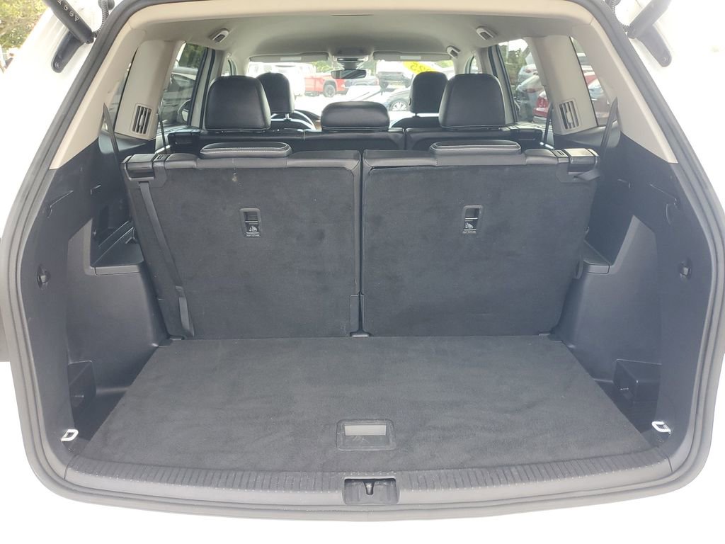 Used 2025 Volkswagen Atlas SE image 8