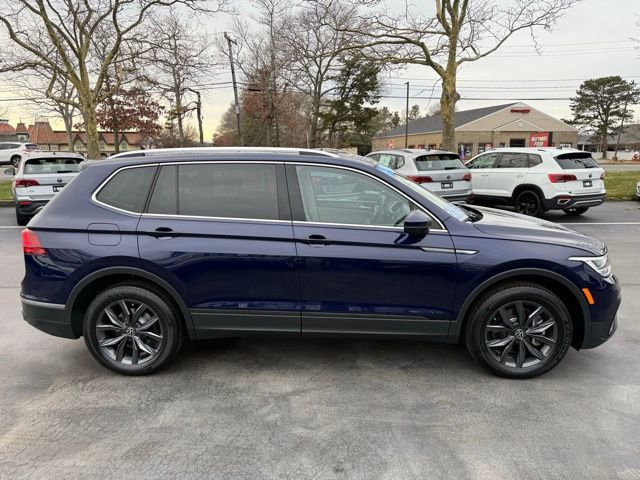 Certified 2023 Volkswagen Tiguan SE w/ Panoramic Sunroof Package image 4