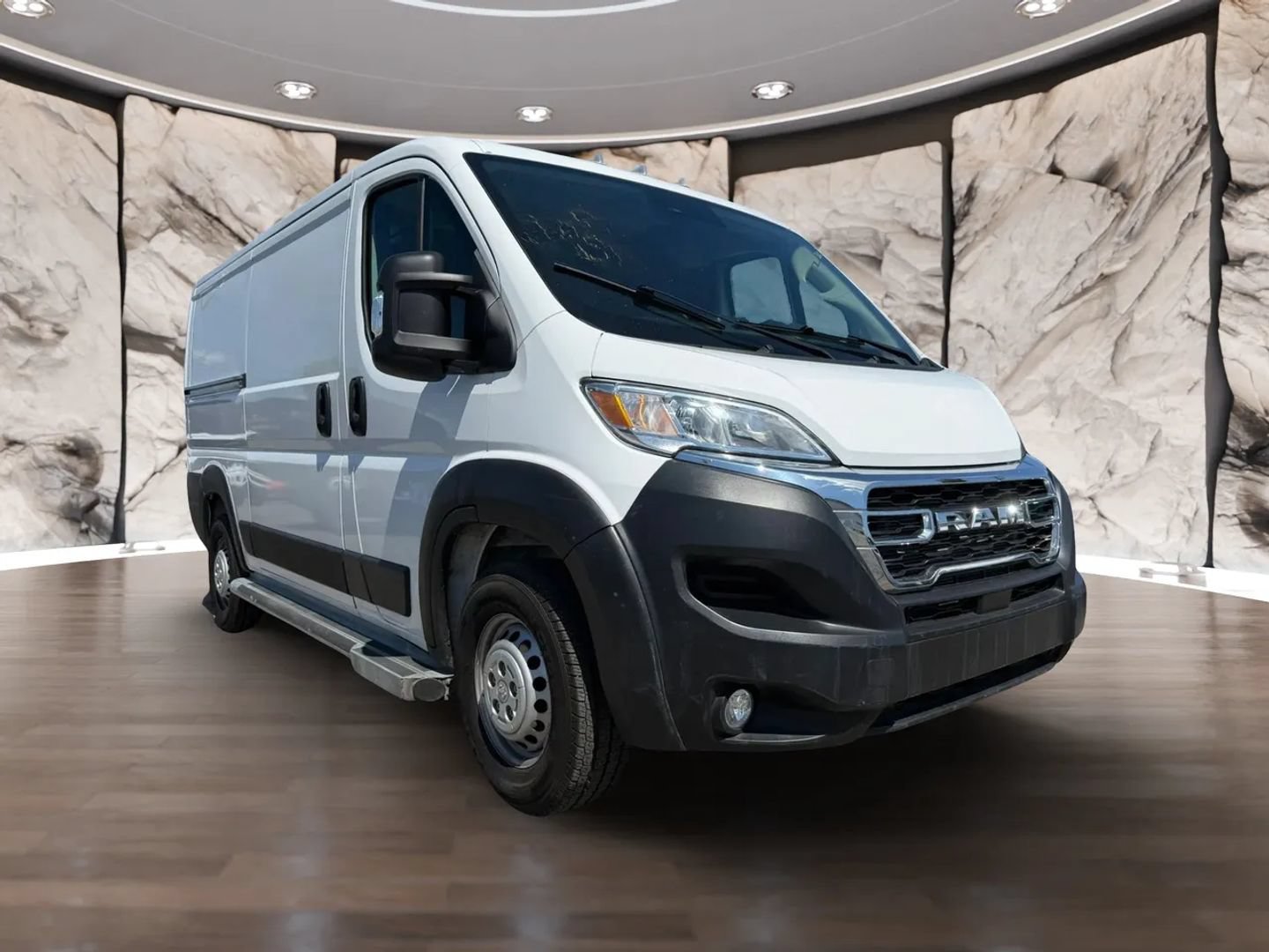 Used 2025 RAM ProMaster 2500 w/ U-Haul Equipment Group FWD image 3
