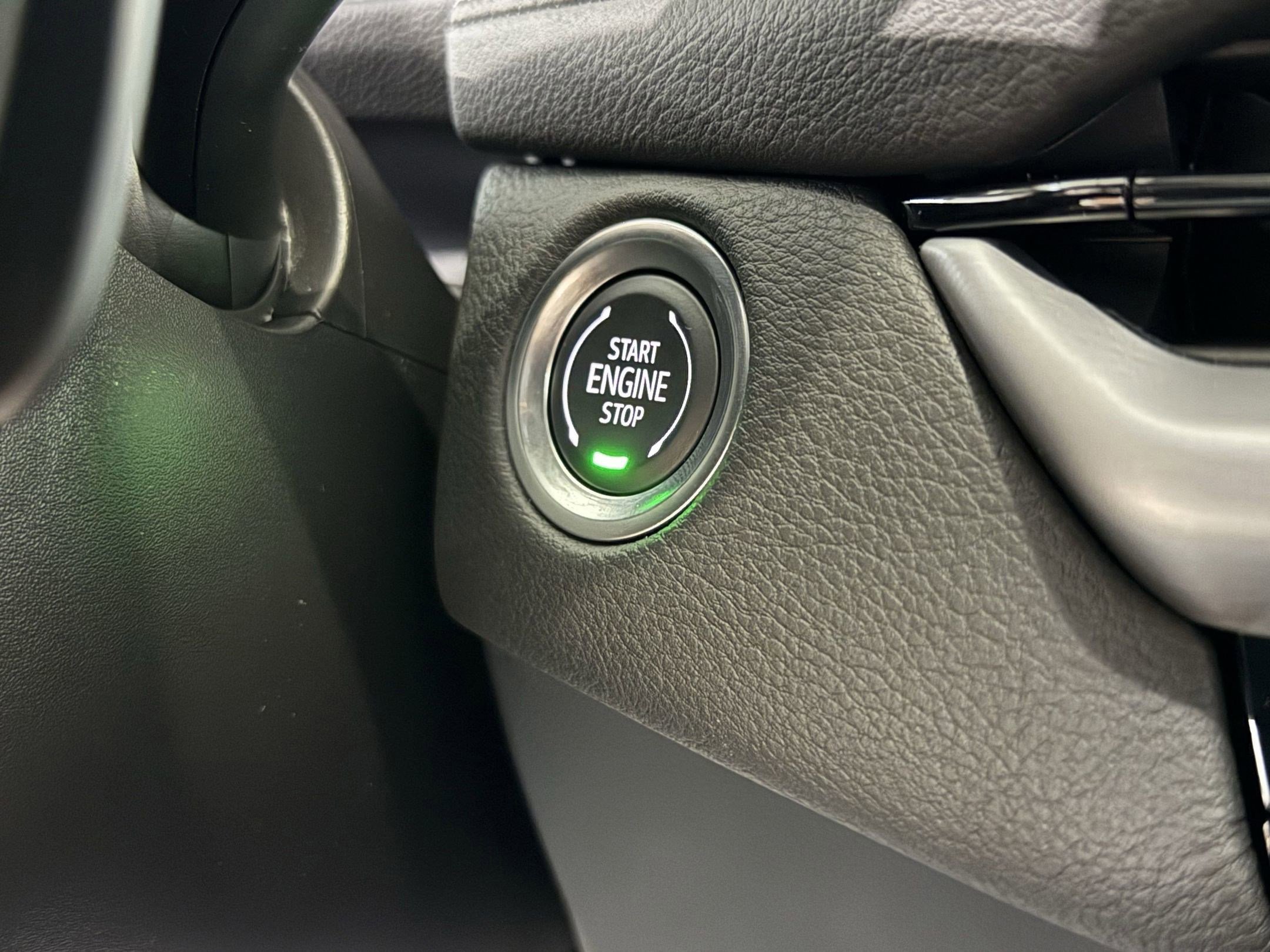 New 2025 Cadillac XT4 Premium Luxury image 32