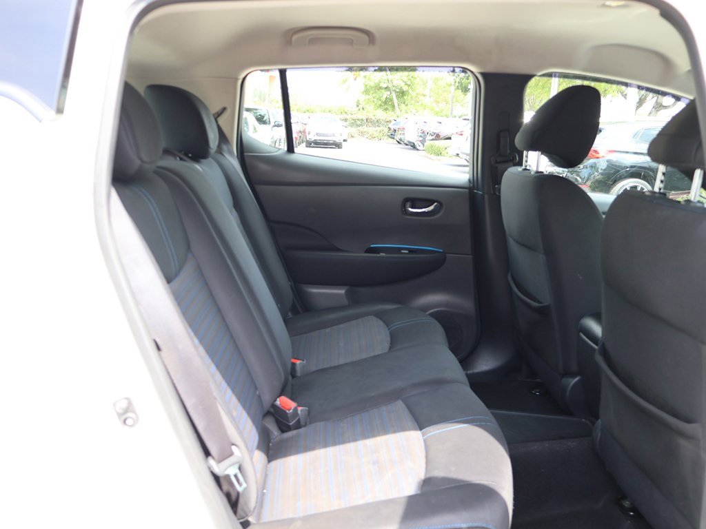 Used 2018 Nissan Leaf SV w/ SV Technology Package image 33