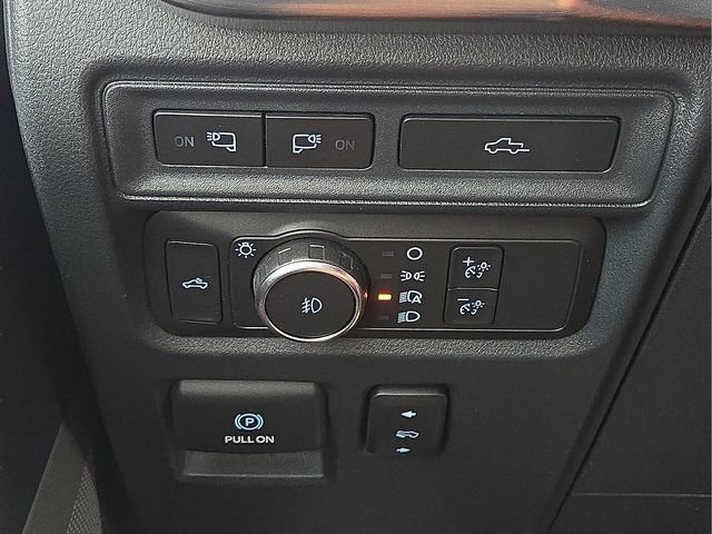 Used 2022 Ford F150 Lariat w/ Max Trailer Tow Package image 27