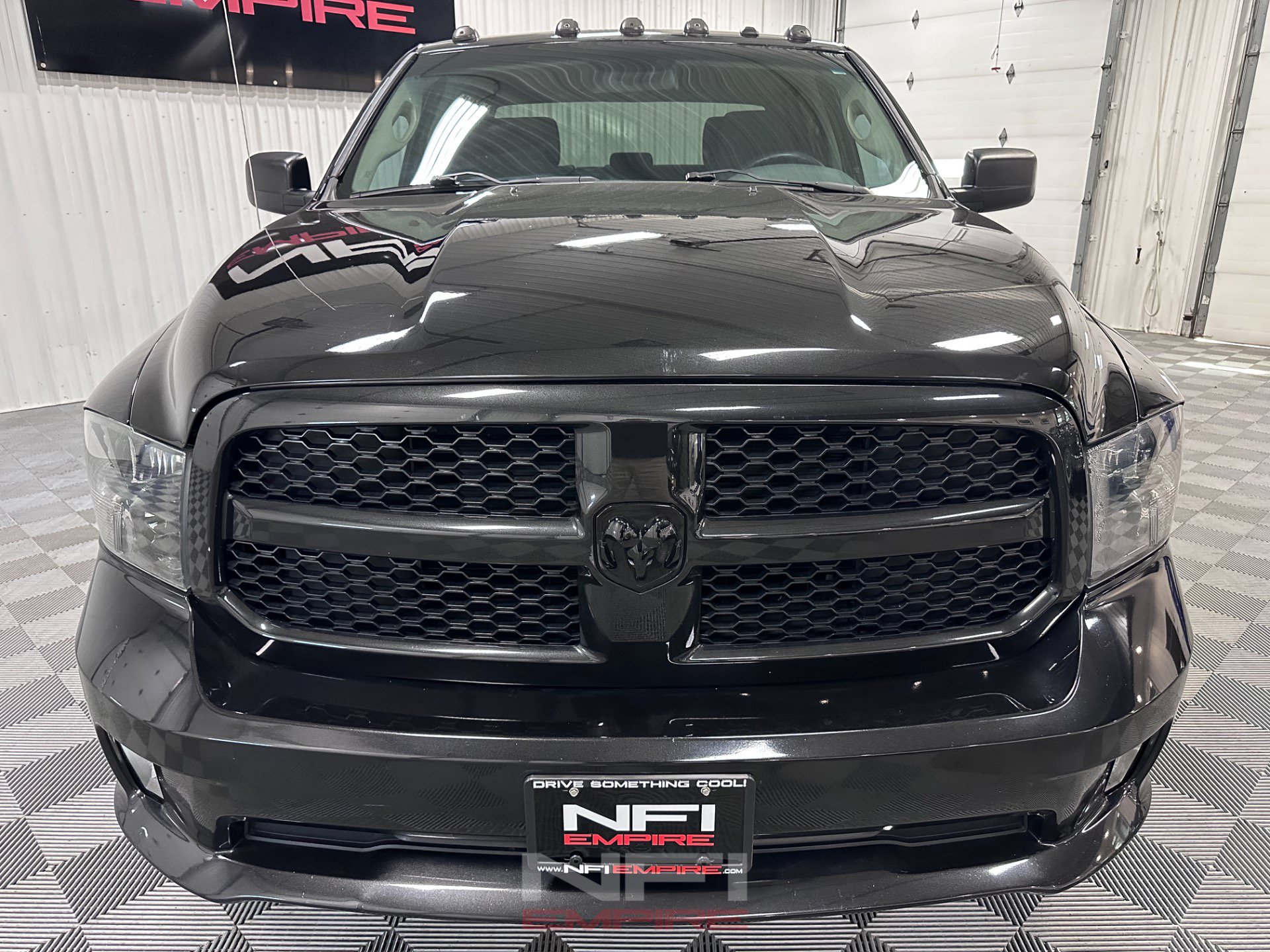 Used 2016 RAM 1500 Express w/ Black Ram 1500 Express Group AWD/4WD image 4