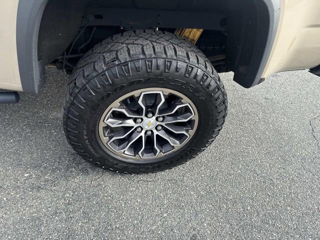 Used 2022 Chevrolet Colorado ZR2 image 13