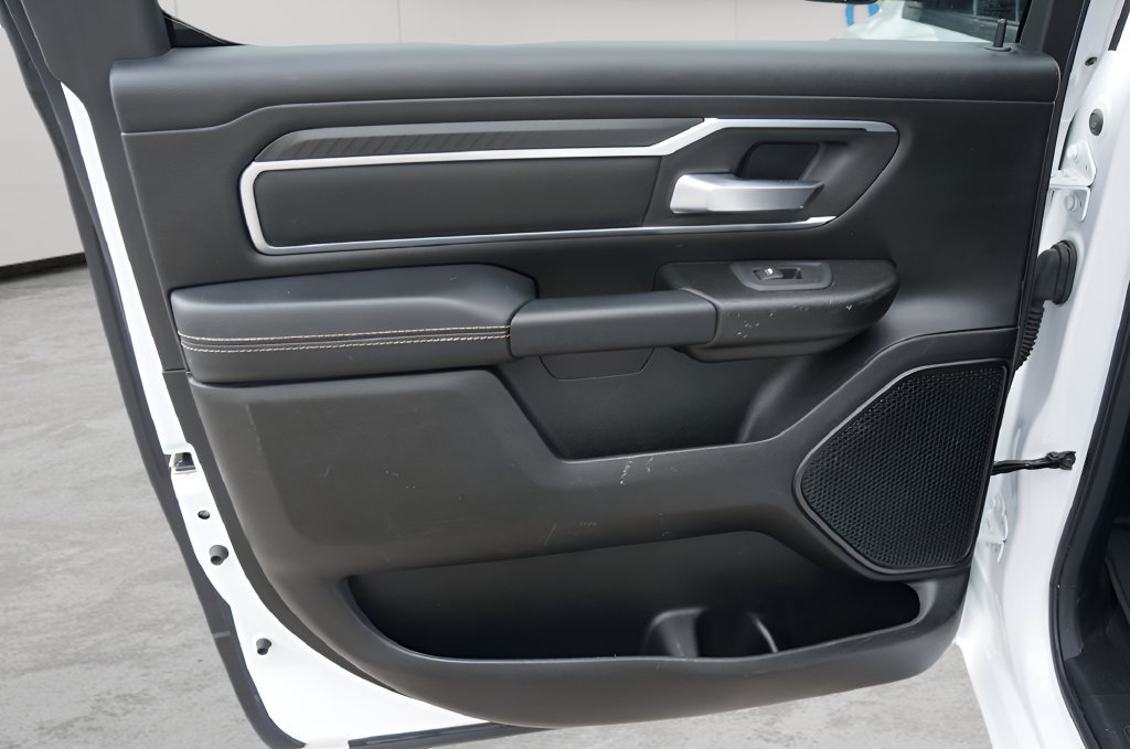 Used 2025 RAM 1500 Big Horn AWD/4WD image 10