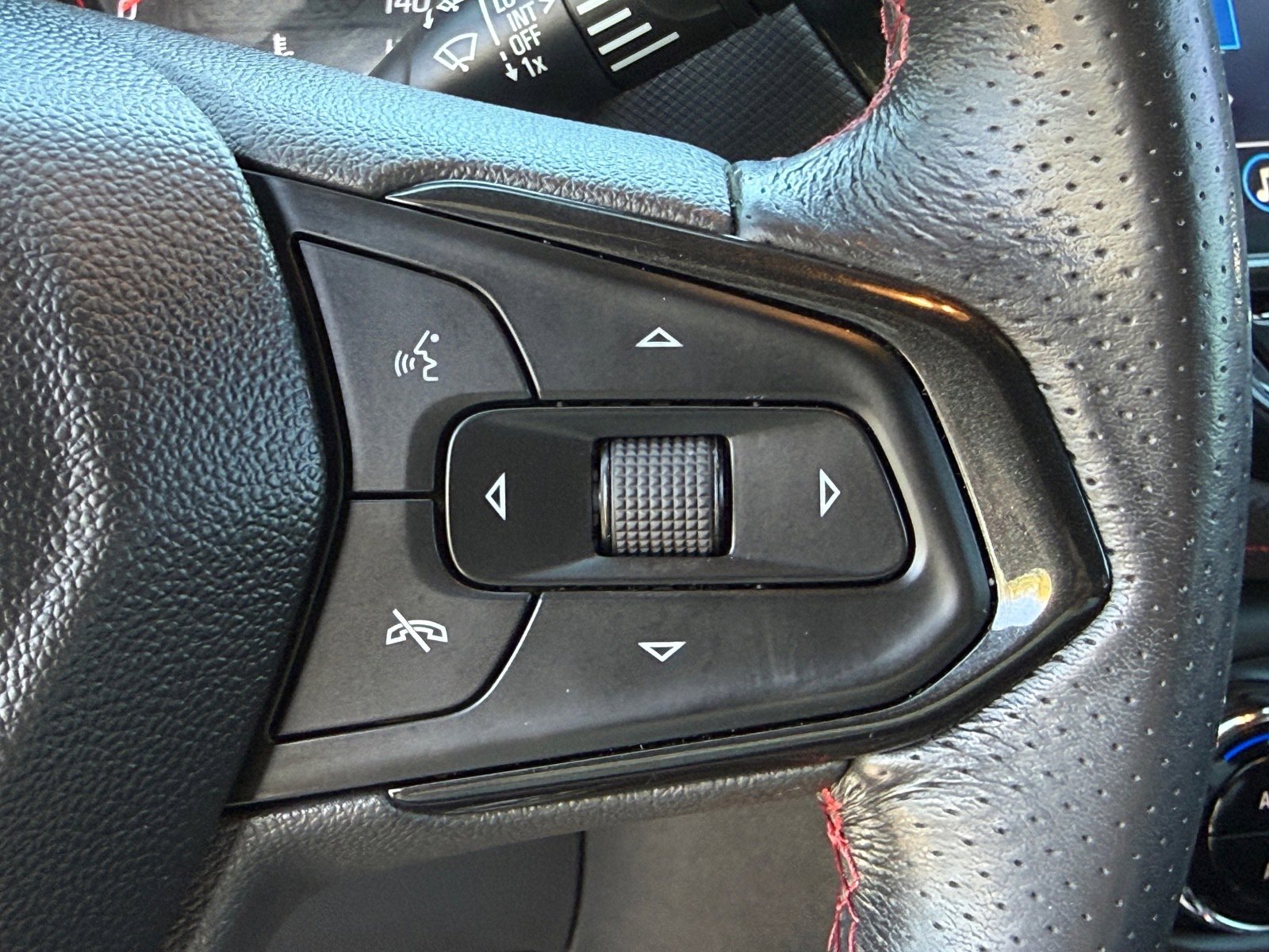 Used 2021 Chevrolet TrailBlazer RS w/ Convenience Package FWD image 22