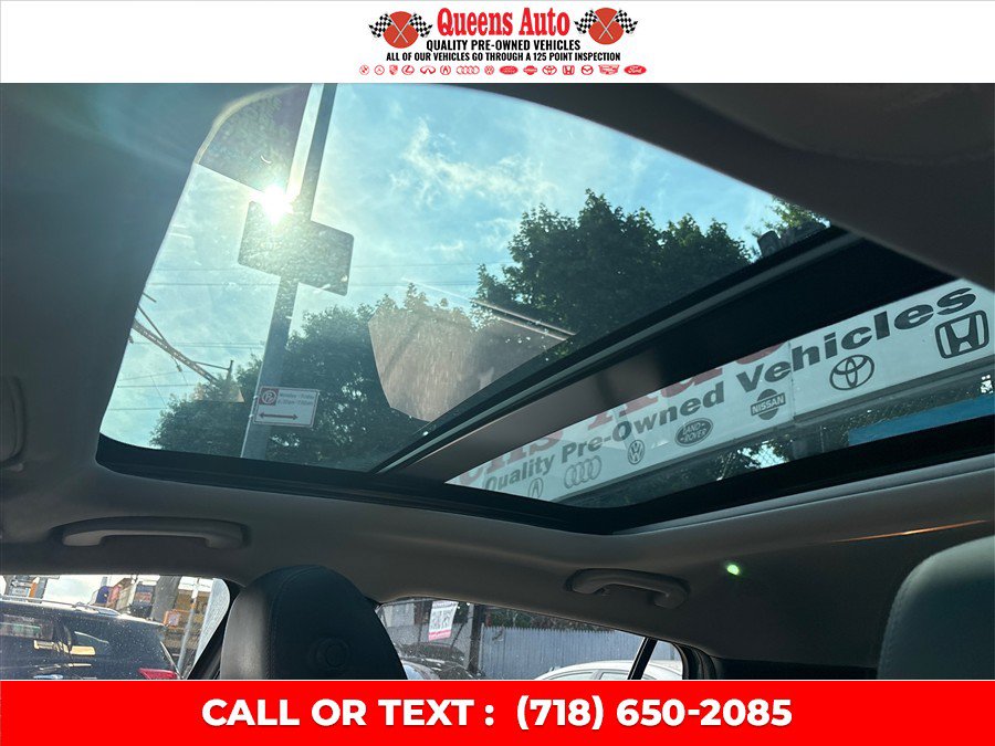 Used 2018 INFINITI QX30 AWD image 24