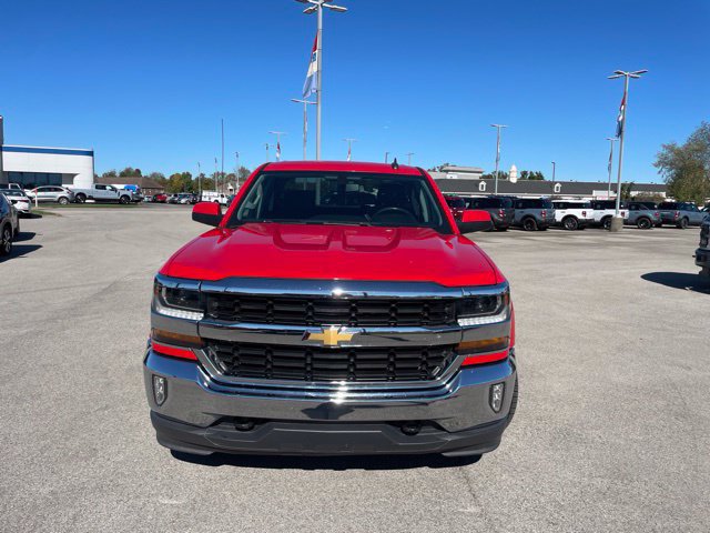 Used 2018 Chevrolet Silverado 1500 LT w/ All Star Edition AWD/4WD image 3