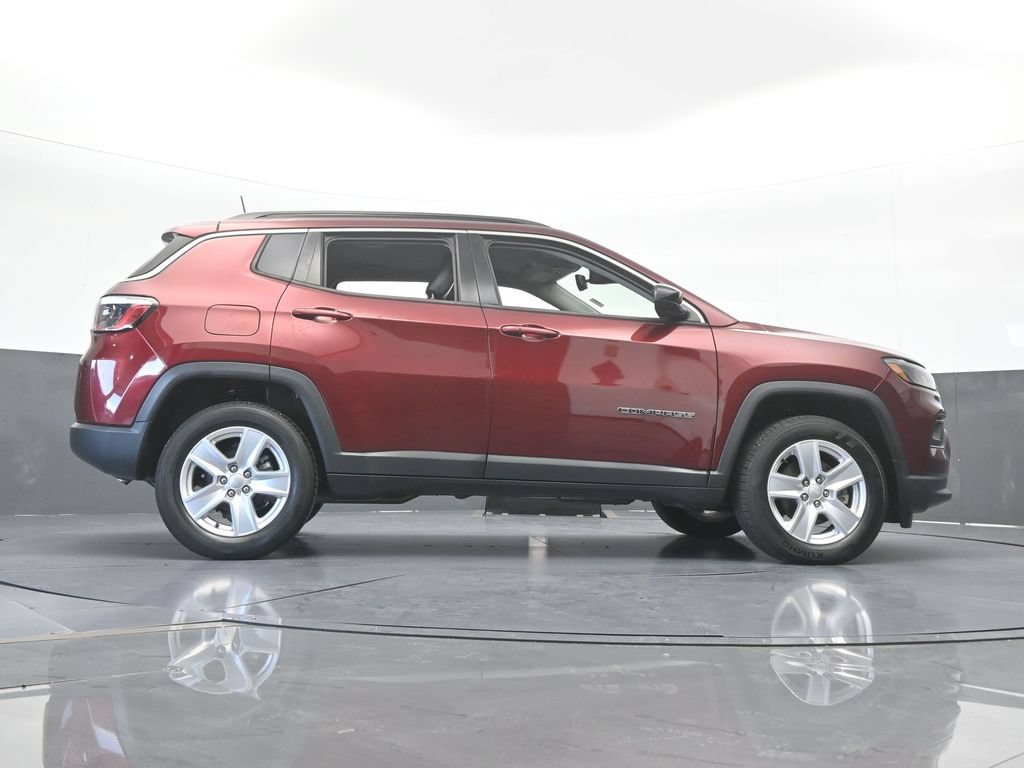 Used 2022 Jeep Compass Latitude AWD/4WD image 55