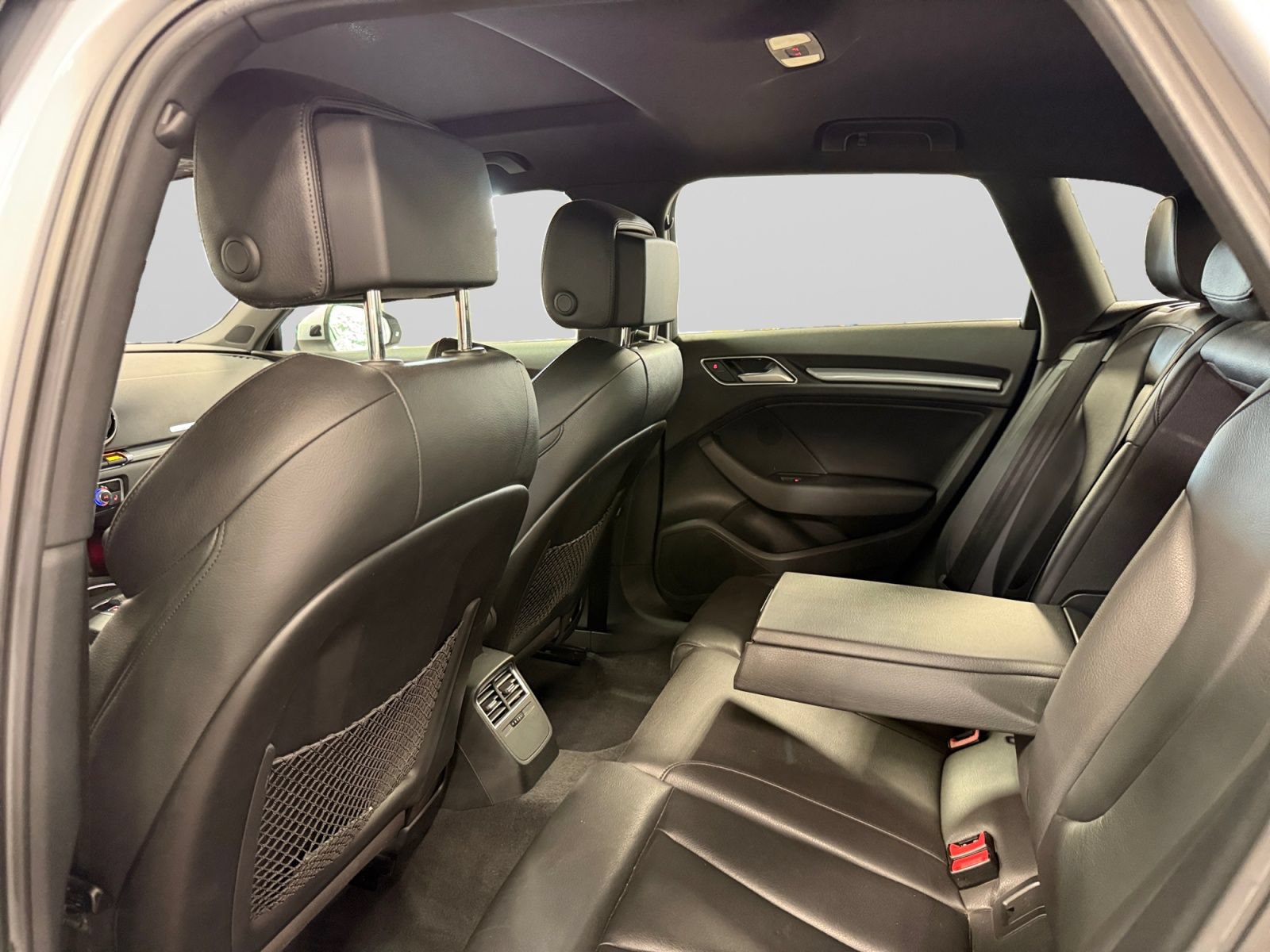 Used 2016 Audi A3 e-tron Premium Plus FWD image 36