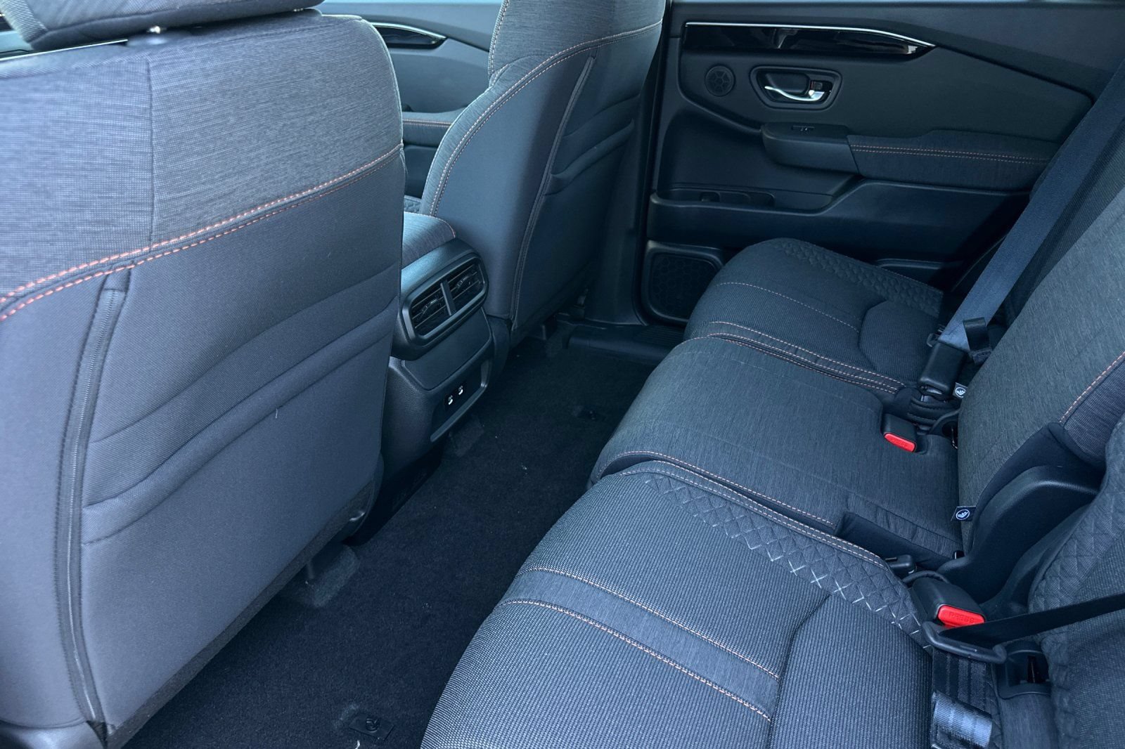 New 2026 Honda Pilot Sport image 13