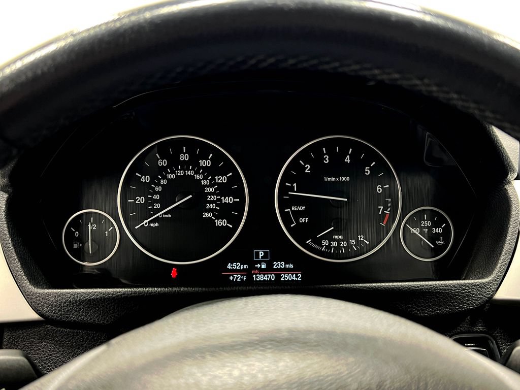 Used 2013 BMW 328i xDrive Sedan AWD/4WD image 23