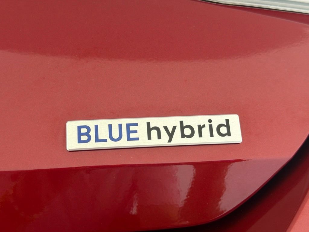 Certified 2025 Hyundai Elantra Hybrid FWD image 30
