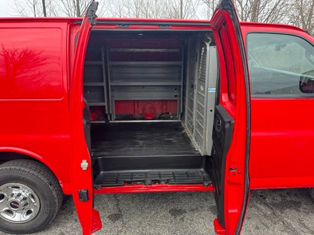 Used 2023 GMC Savana 3500 w/ Driver Convenience Package RWD image 27