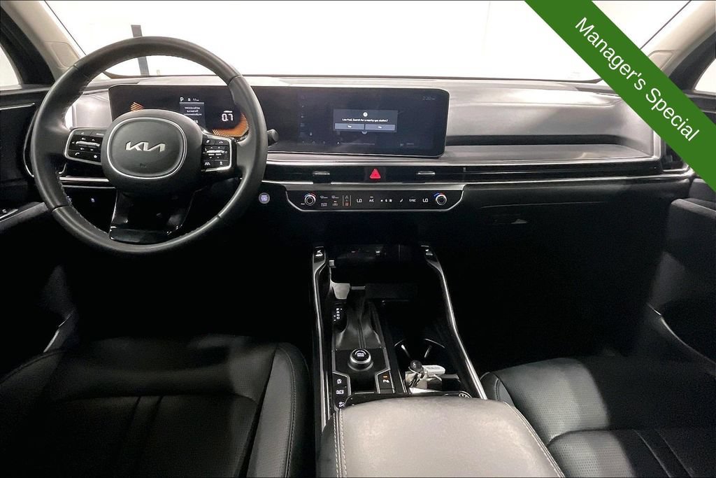 Used 2025 Kia Sorento S w/ Panoramic Sunroof Package FWD image 18
