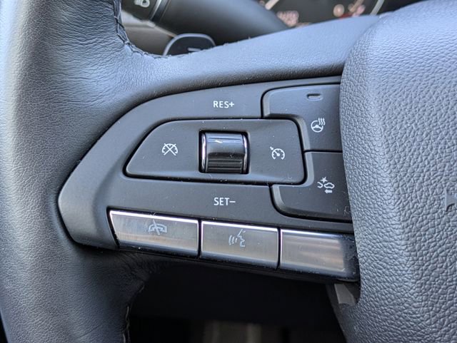 Used 2022 Cadillac XT4 Premium Luxury w/ Technology Package AWD/4WD image 26