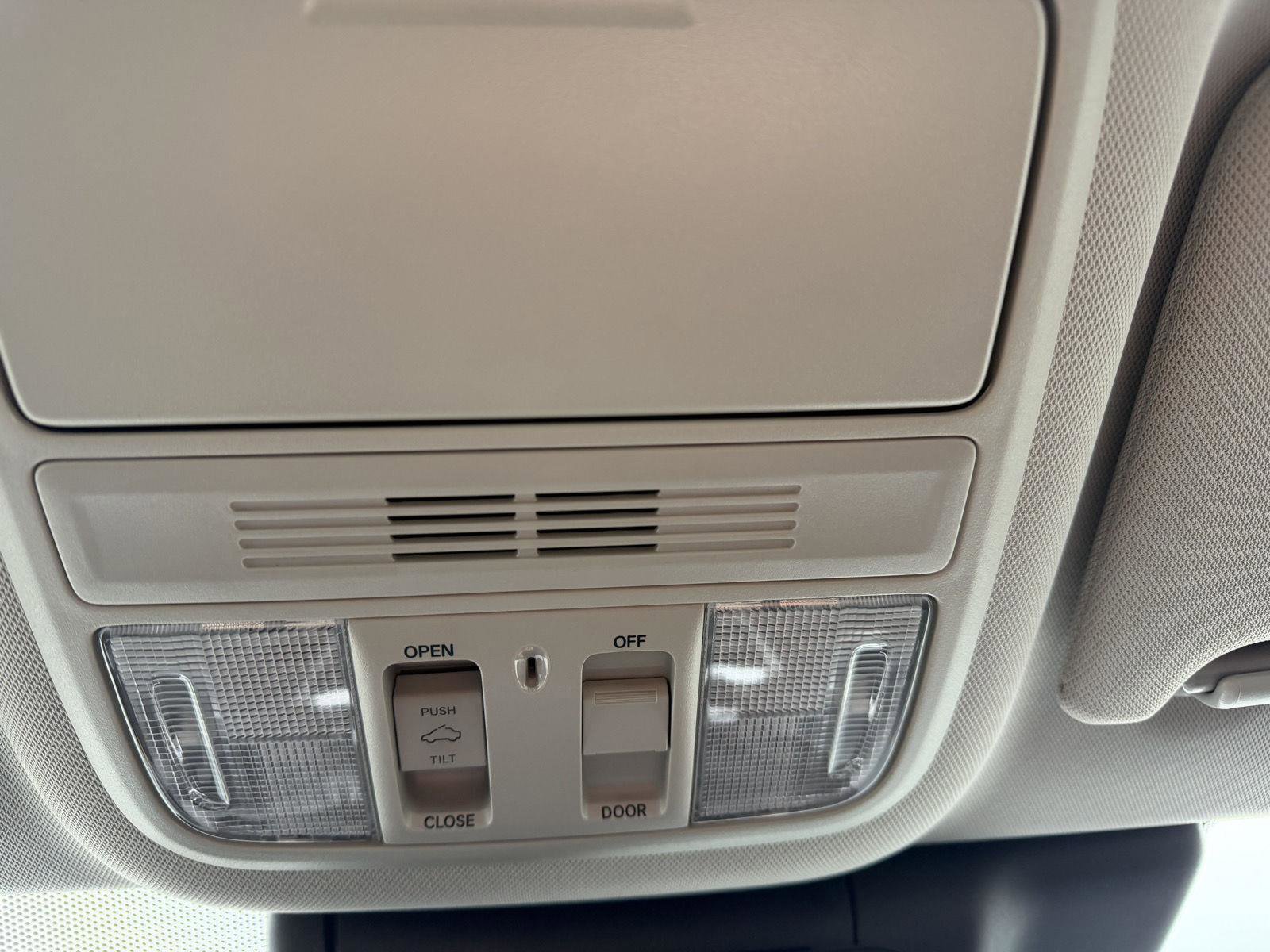 Used 2018 Honda Accord EX-L image 16