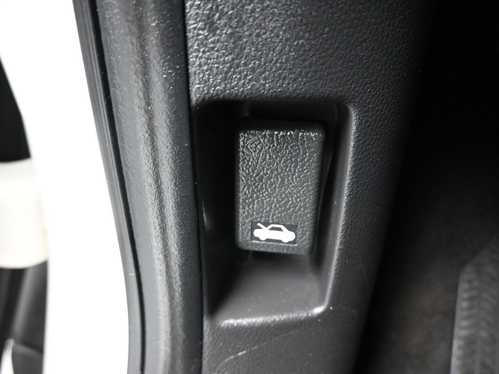 Used 2019 Honda Pilot LX image 25