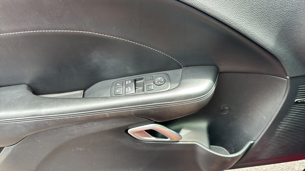 Used 2016 Dodge Challenger R/T Scat Pack w/ Leather Interior Group RWD image 19