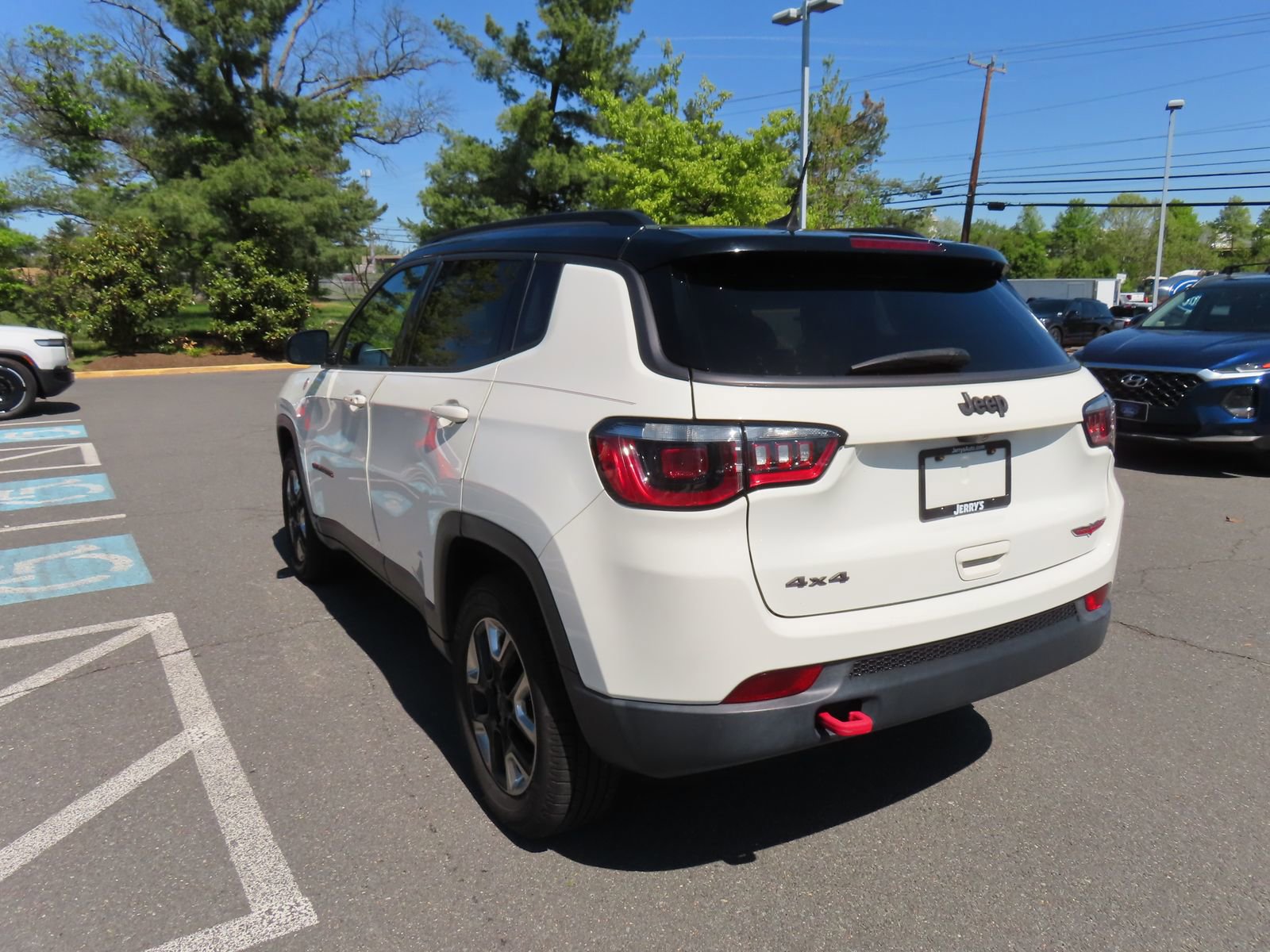 Used 2017 Jeep Compass Trailhawk w/ Navigation Group image 7