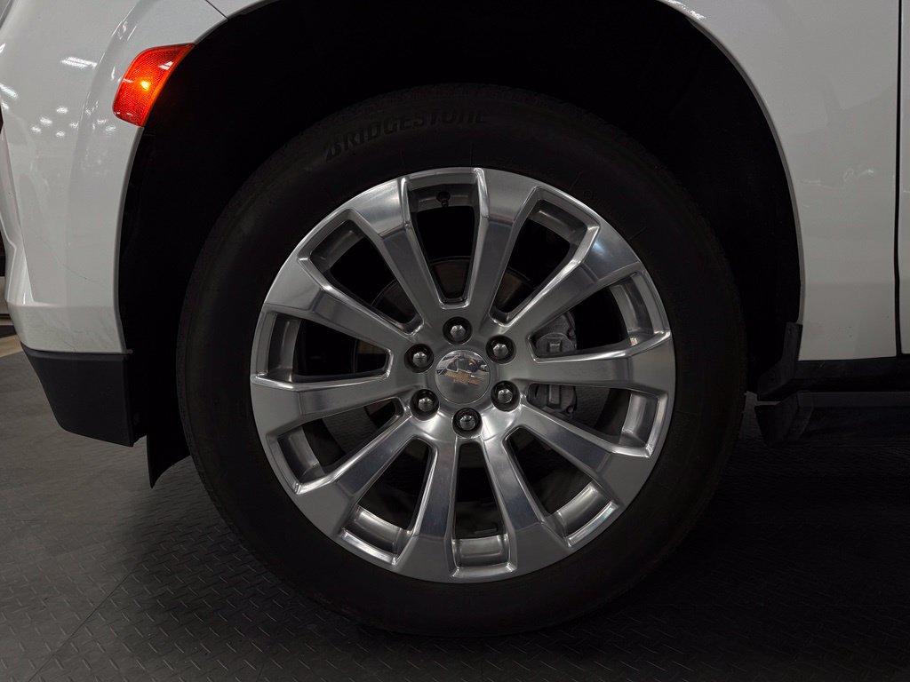 Used 2024 Chevrolet Tahoe Premier w/ Premium Package AWD/4WD image 7