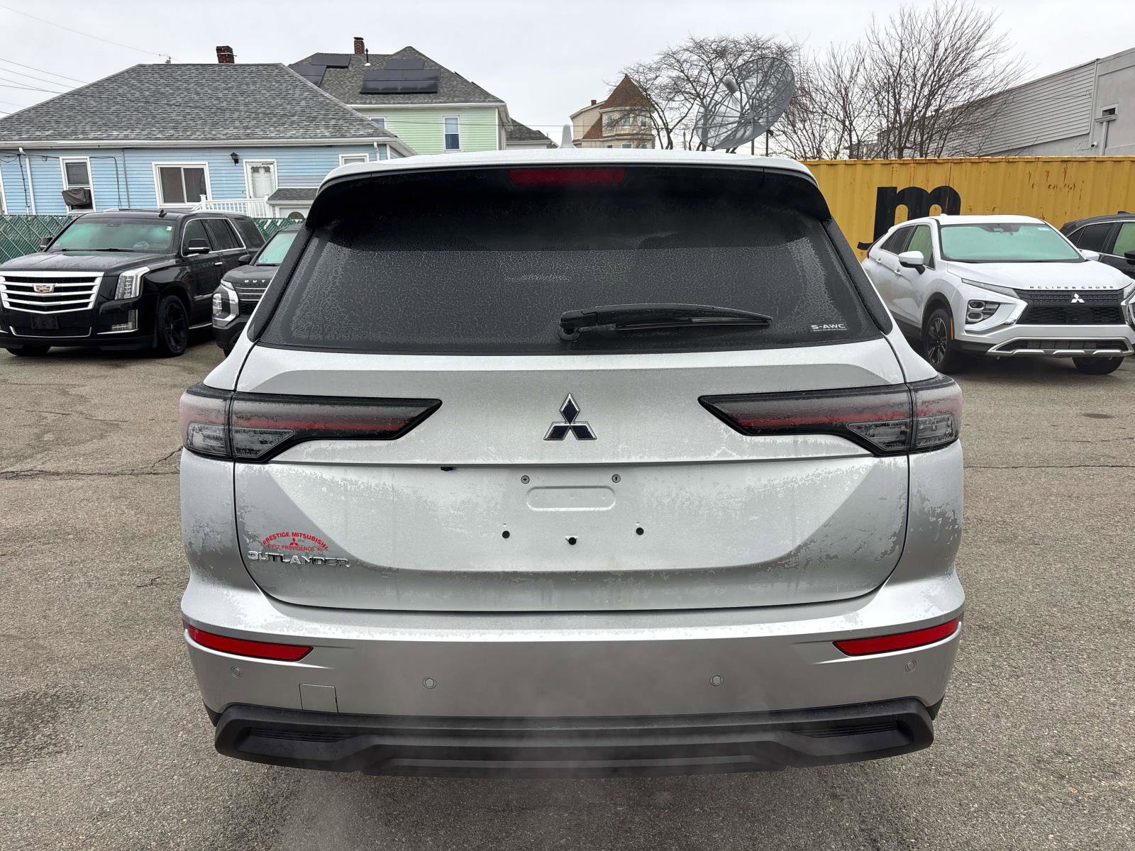 New 2026 Mitsubishi Outlander ES video 2