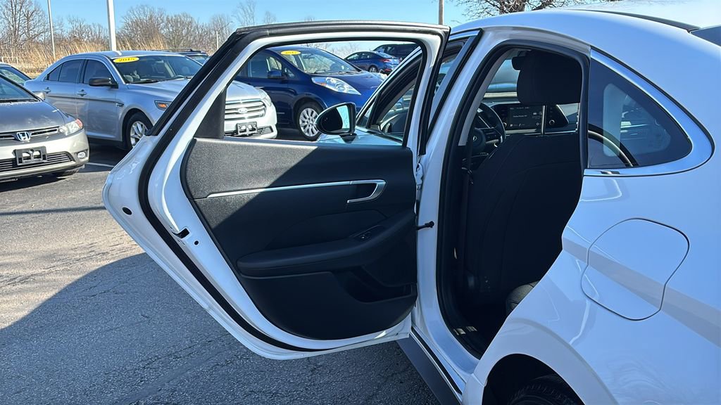 Used 2023 Hyundai Sonata SE image 28