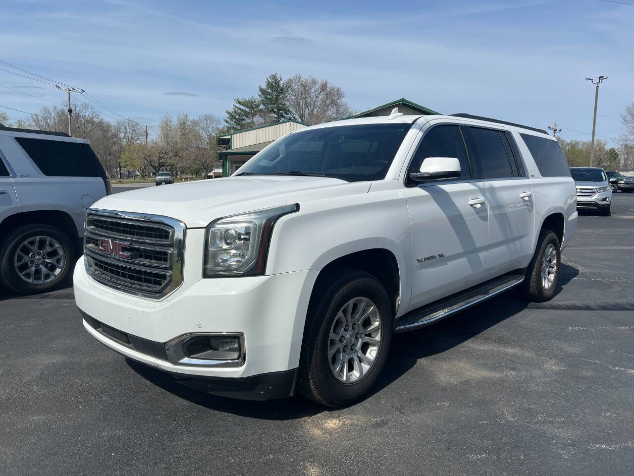 Used 2019 GMC Yukon XL SLT AWD/4WD image 1