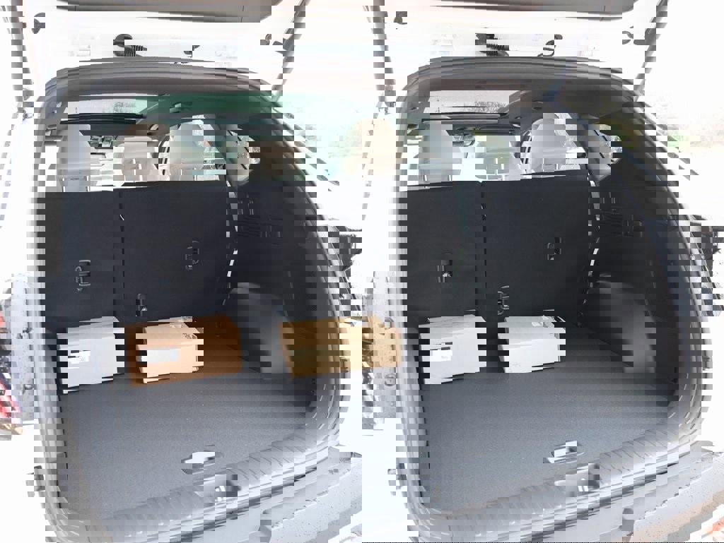 New 2026 Hyundai Tucson Limited w/ Tow & Go Package image 16