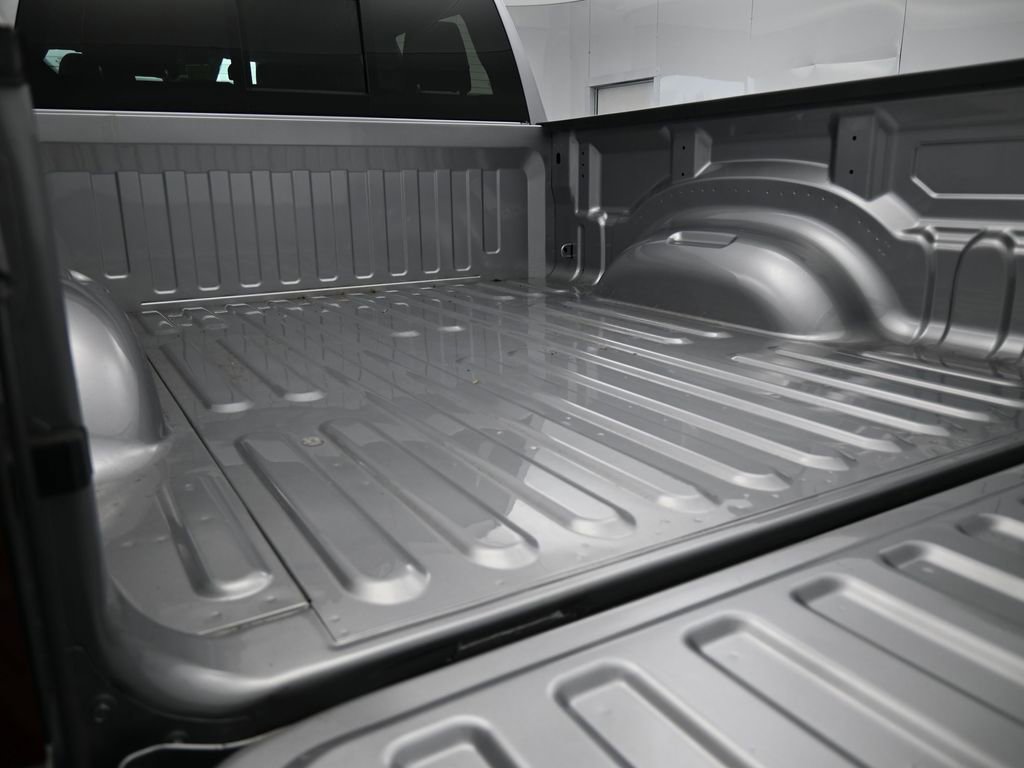 Used 2025 RAM 1500 Laramie image 38