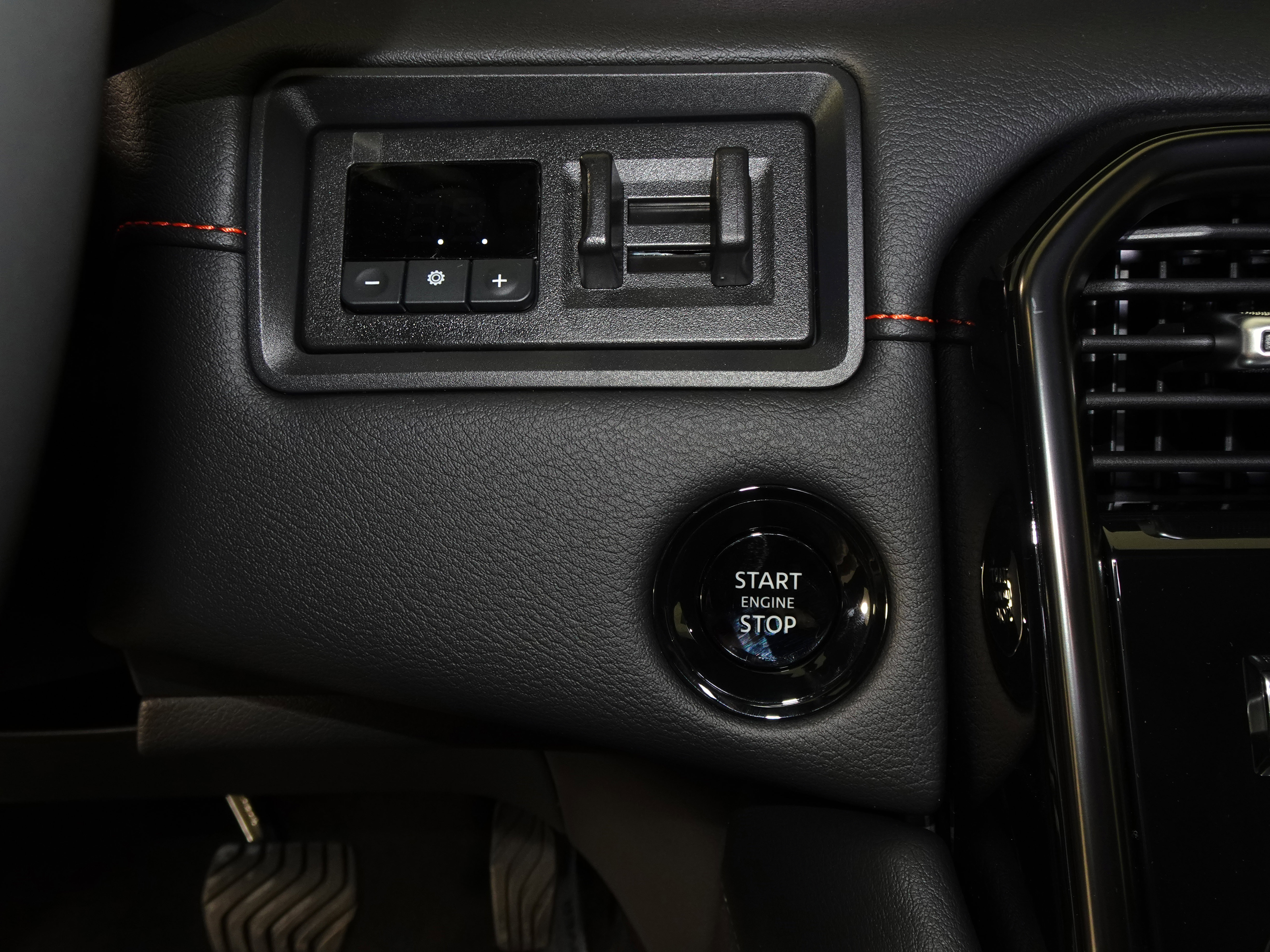 New 2026 Nissan Armada PRO-4X image 37
