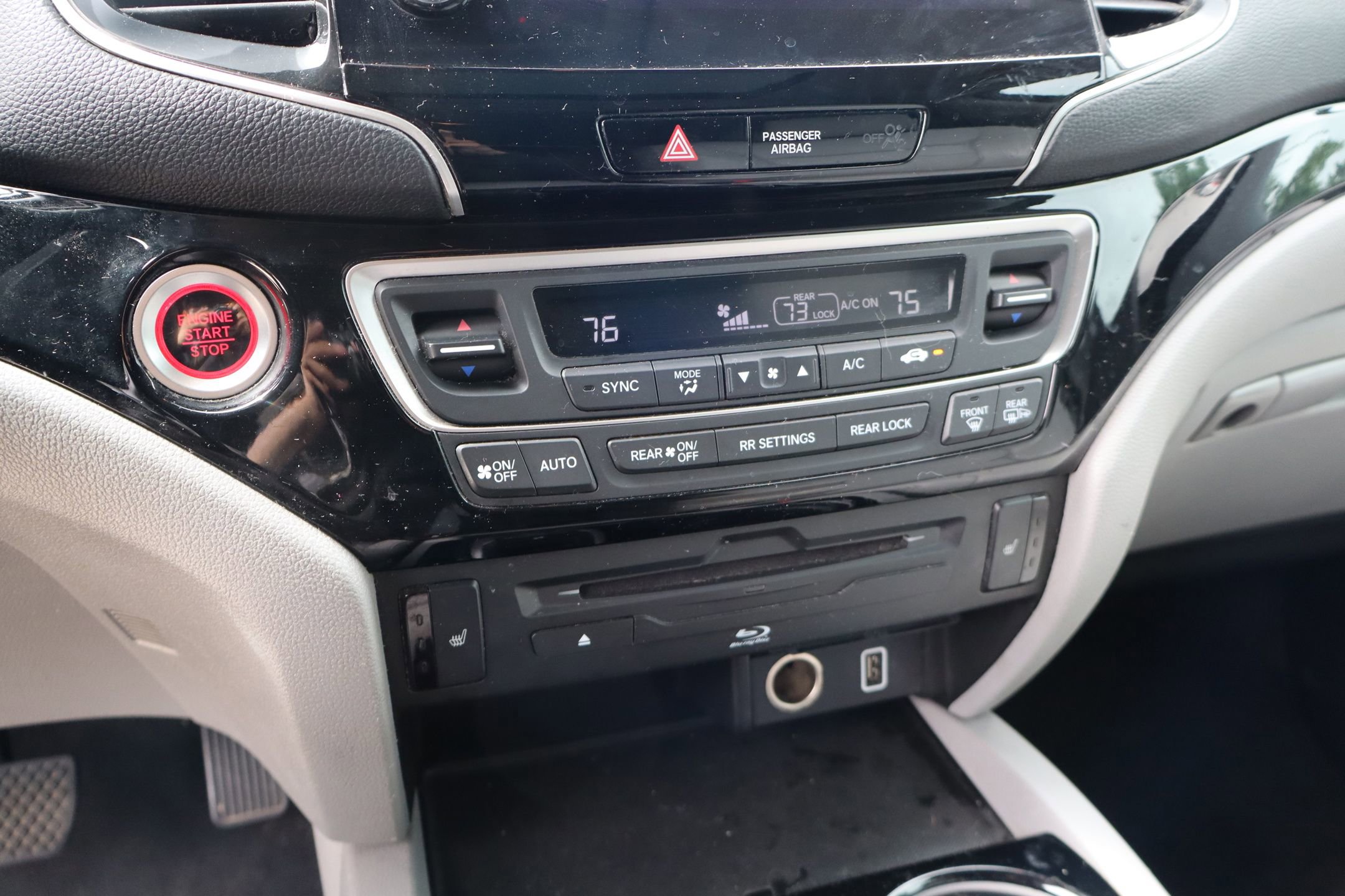 Used 2020 Honda Pilot Touring image 20