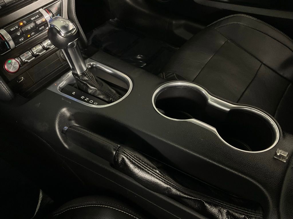 Used 2019 Ford Mustang Premium image 18