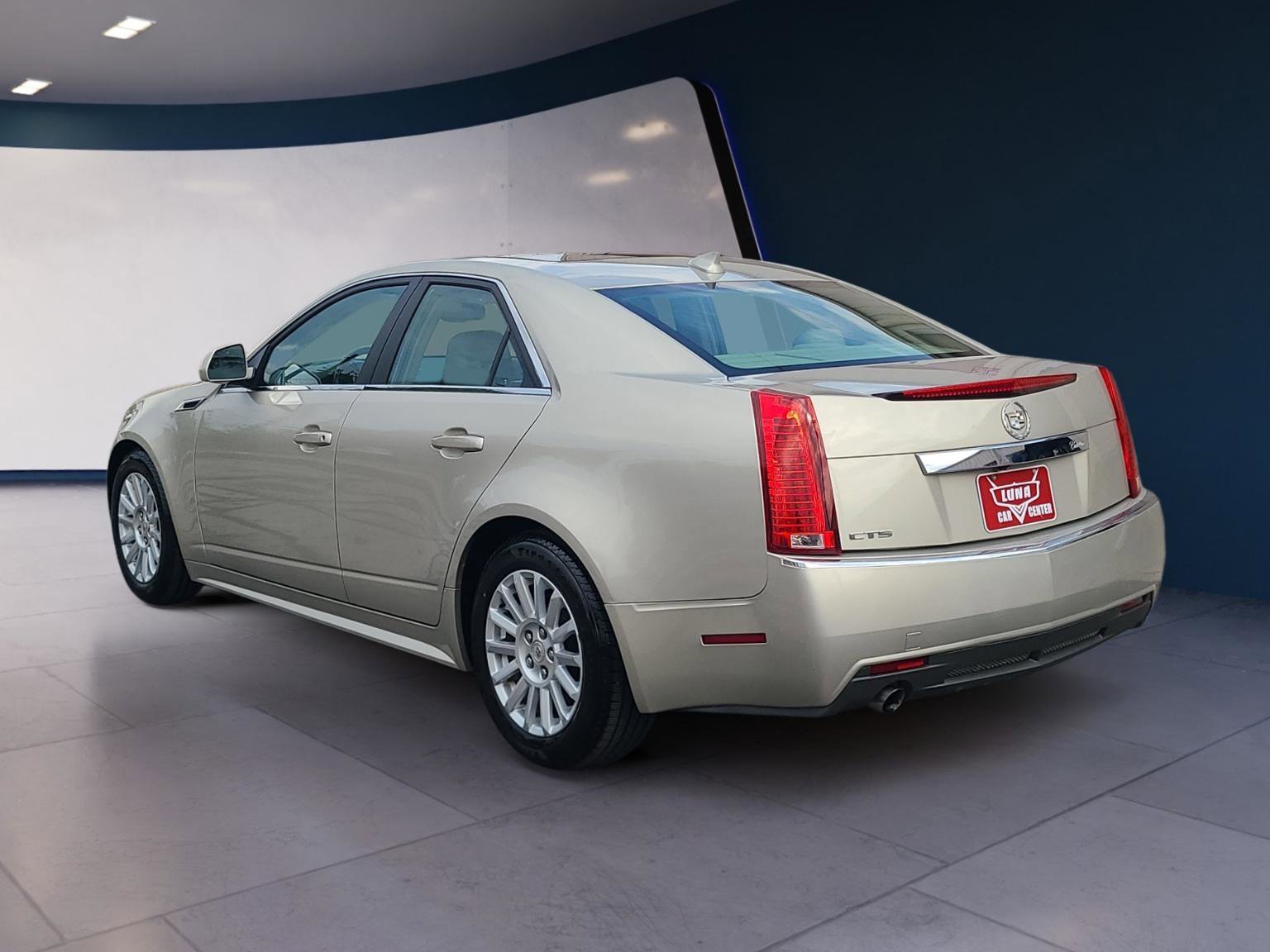 Used 2013 Cadillac CTS Luxury image 3