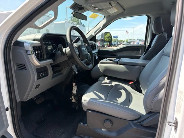 New 2026 Ford F550 4x4 Regular Cab Super Duty image 11