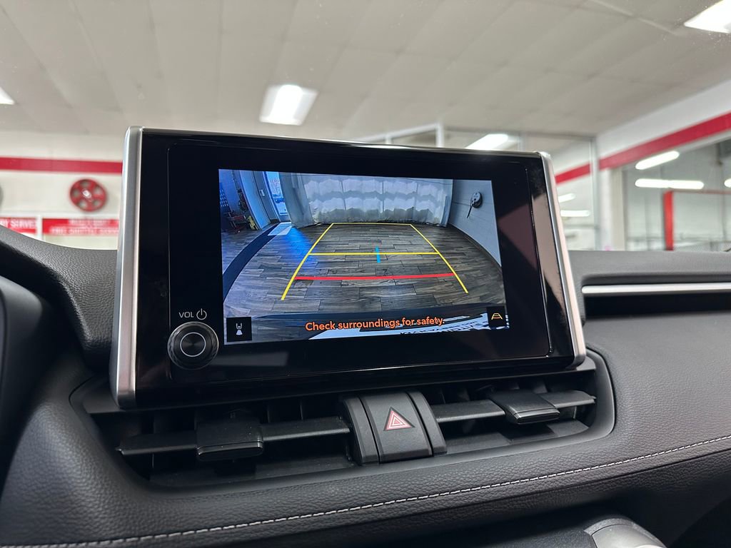 Used 2023 Toyota RAV4 LE AWD/4WD image 25