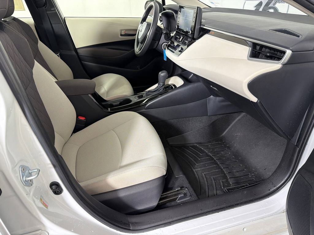 Used 2022 Toyota Corolla LE image 13