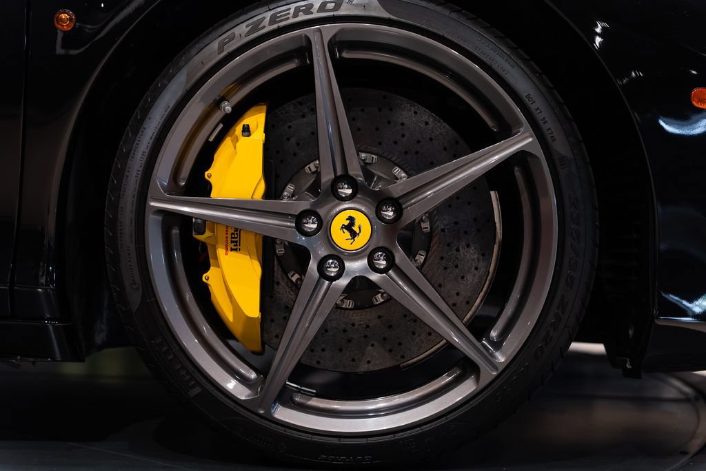 Certified 2014 Ferrari 458 Spider RWD image 16