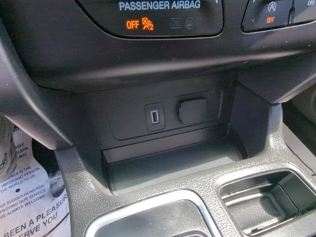 Used 2017 Ford Escape SE AWD/4WD image 19