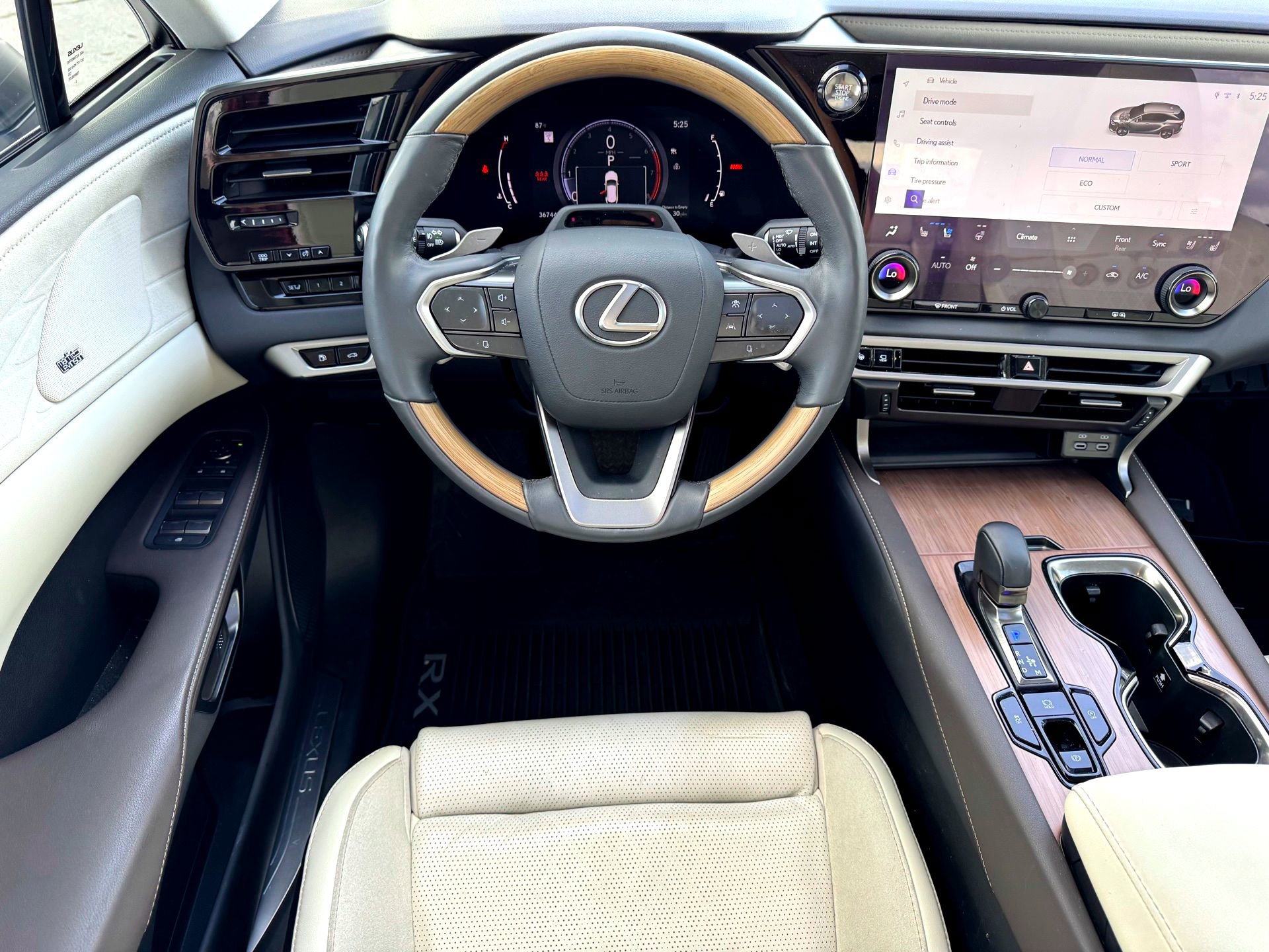 Used 2023 Lexus RX 350 FWD w/ Cold Area Package image 23