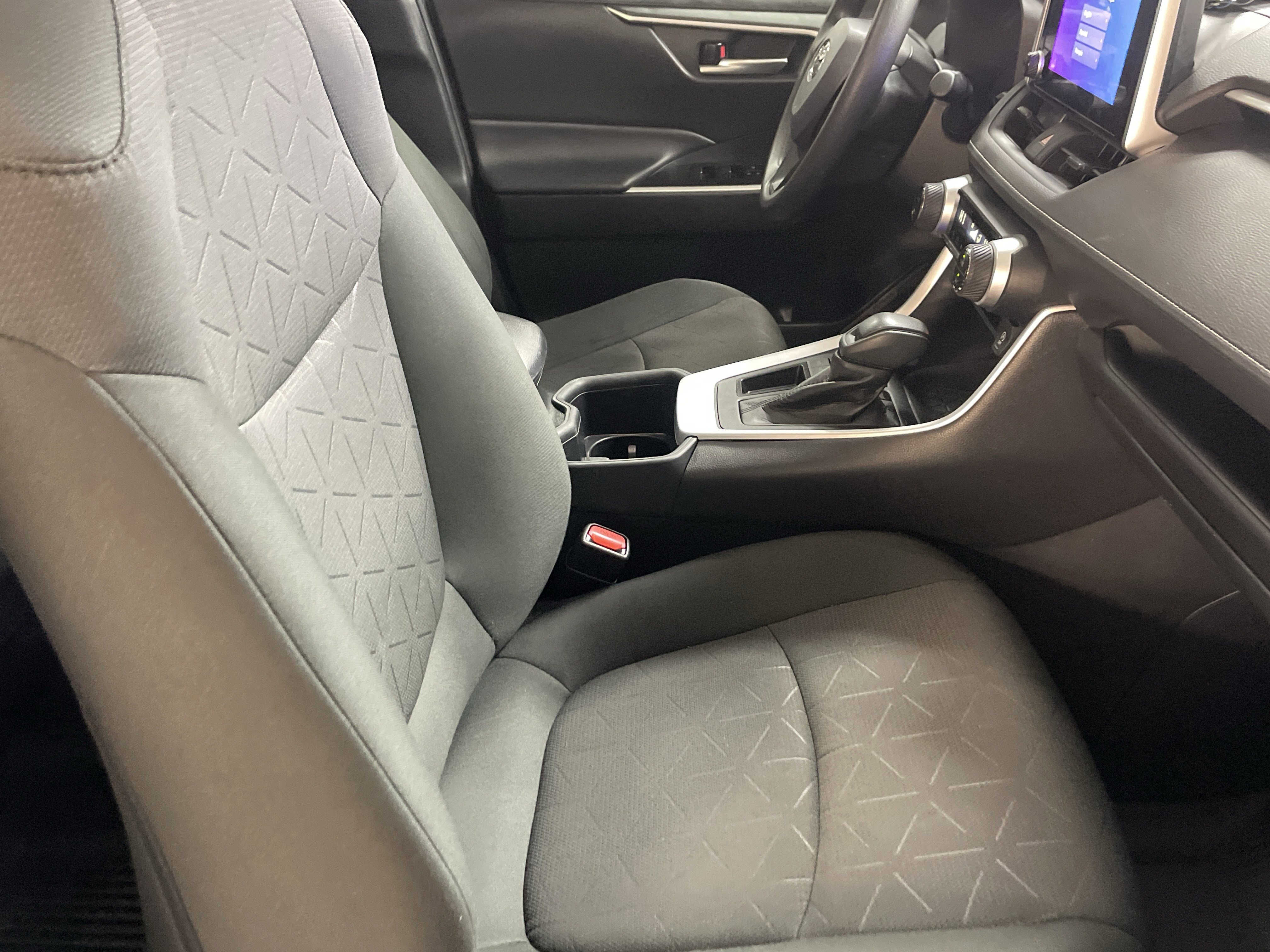 Used 2023 Toyota RAV4 XLE w/ Convenience Package FWD image 35