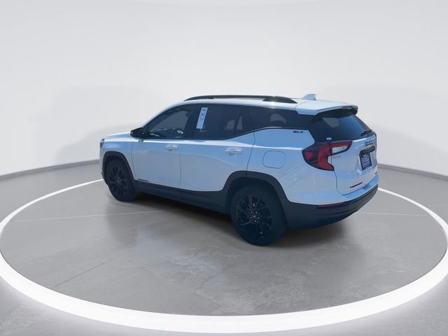 Used 2023 GMC Terrain SLT w/ Elevation Edition image 5